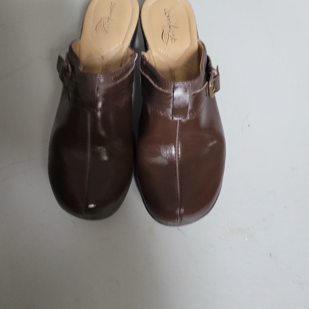 Blance Womans slip on